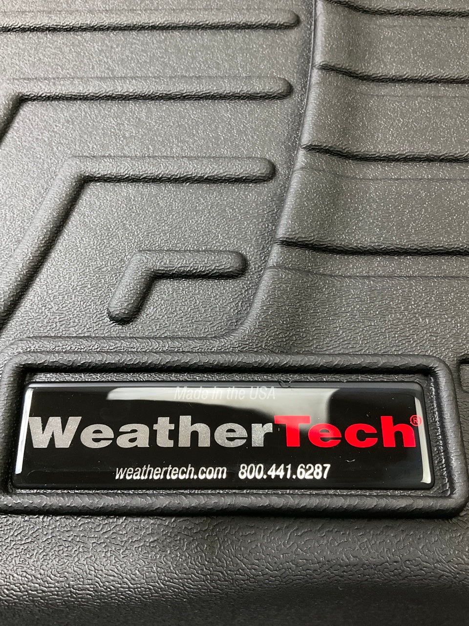 DIRECT FIT - 4411761 FloorLiner Floor Mat For 2018-2024 Chevrolet Equinox BLACK