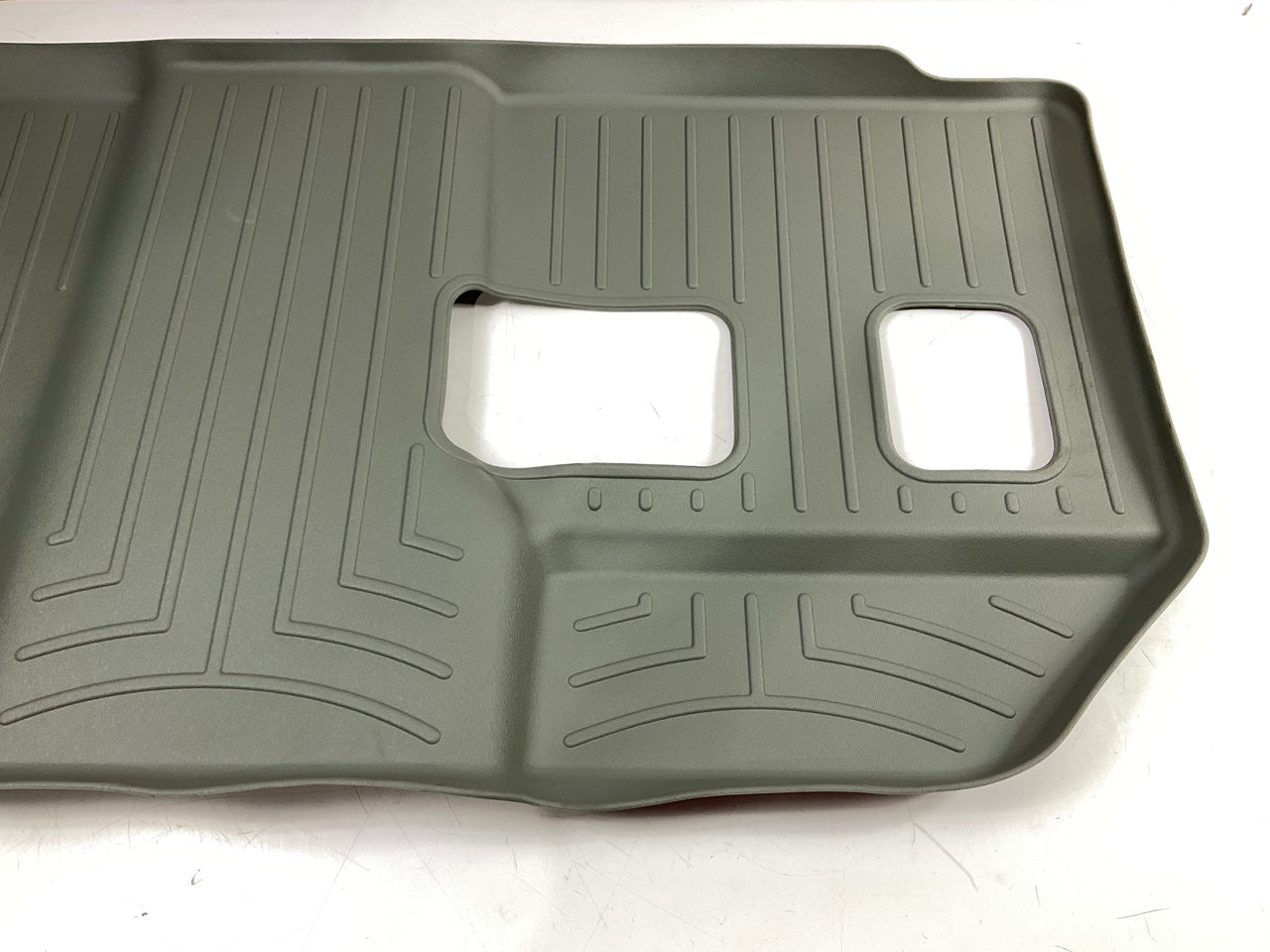 DIRECT FIT - 460668 3rd Row Floor Liner Mat 2007-2013 GM SUV W/ REAR Row Bench