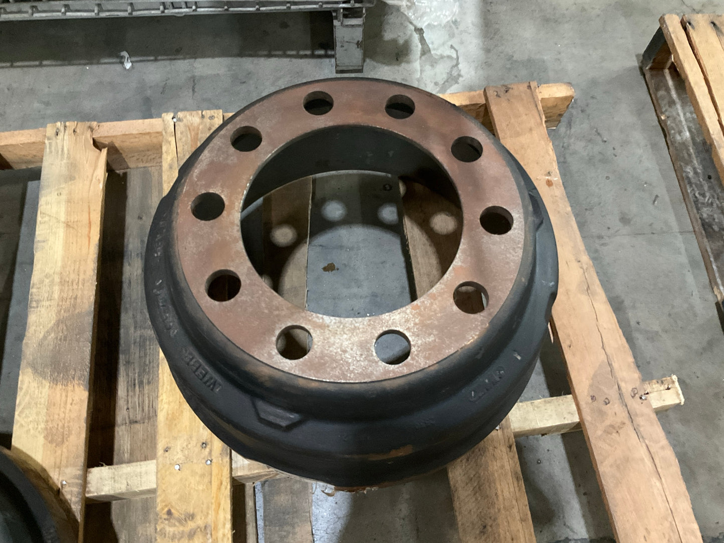 Webb 65710B 16.5'' X 5'' Outboard Mount Balanced Brake Drum 11.25'' Diameter