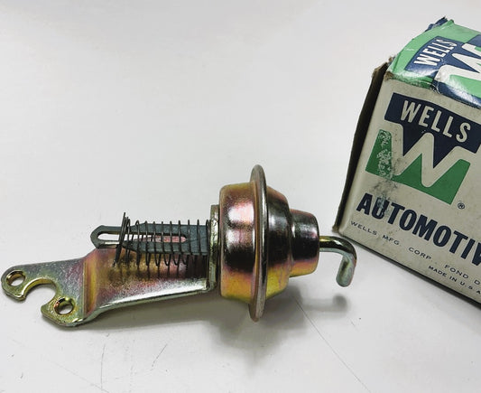 Wells CP-58 Carburetor Choke Pull-Off