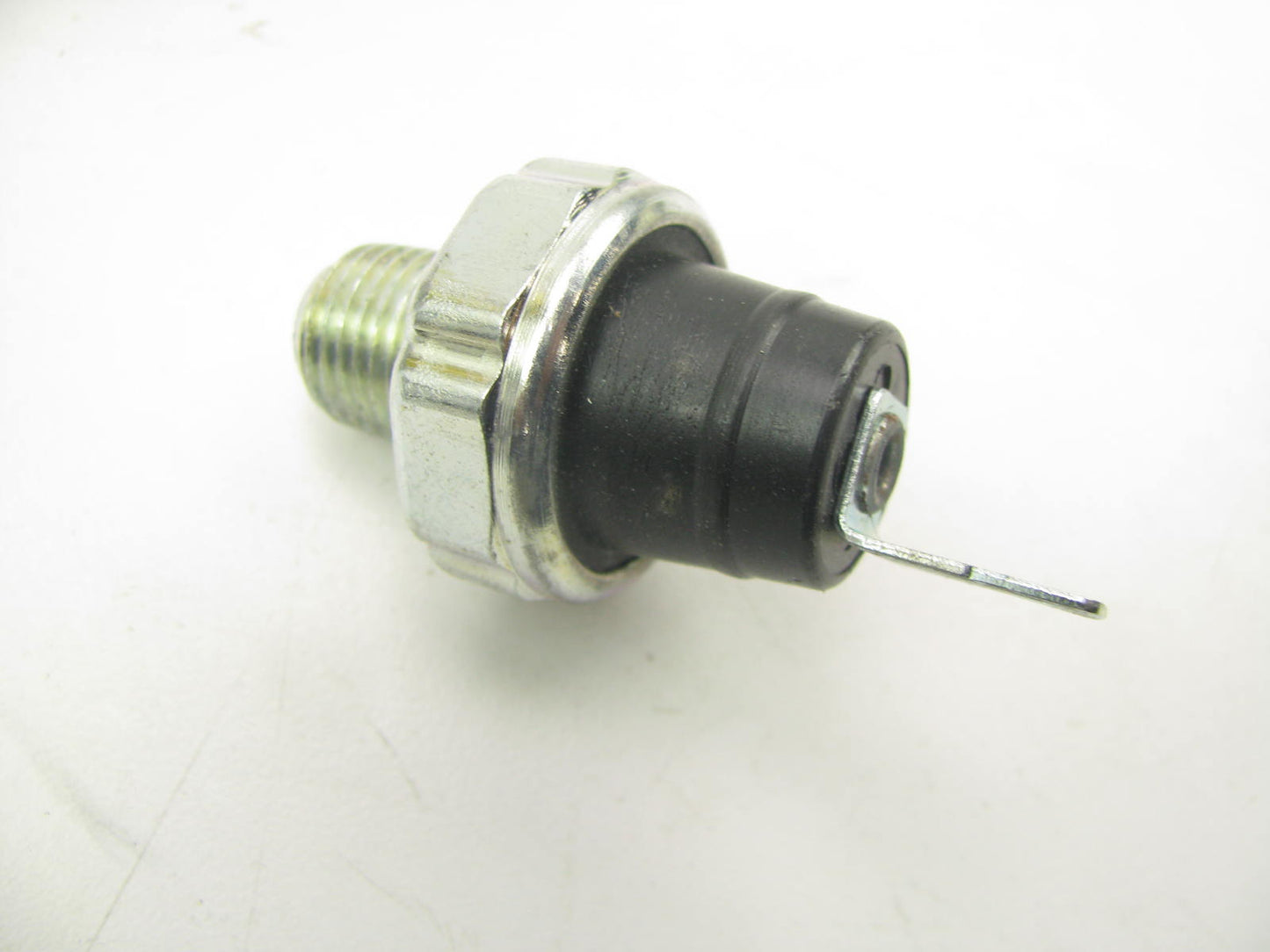 Wells PS31 Engine Oil Pressure Switch With Light