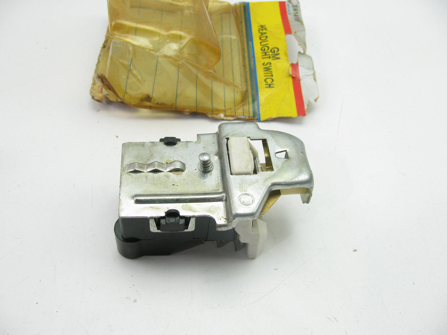 Wells SW141BP Headlight Switch