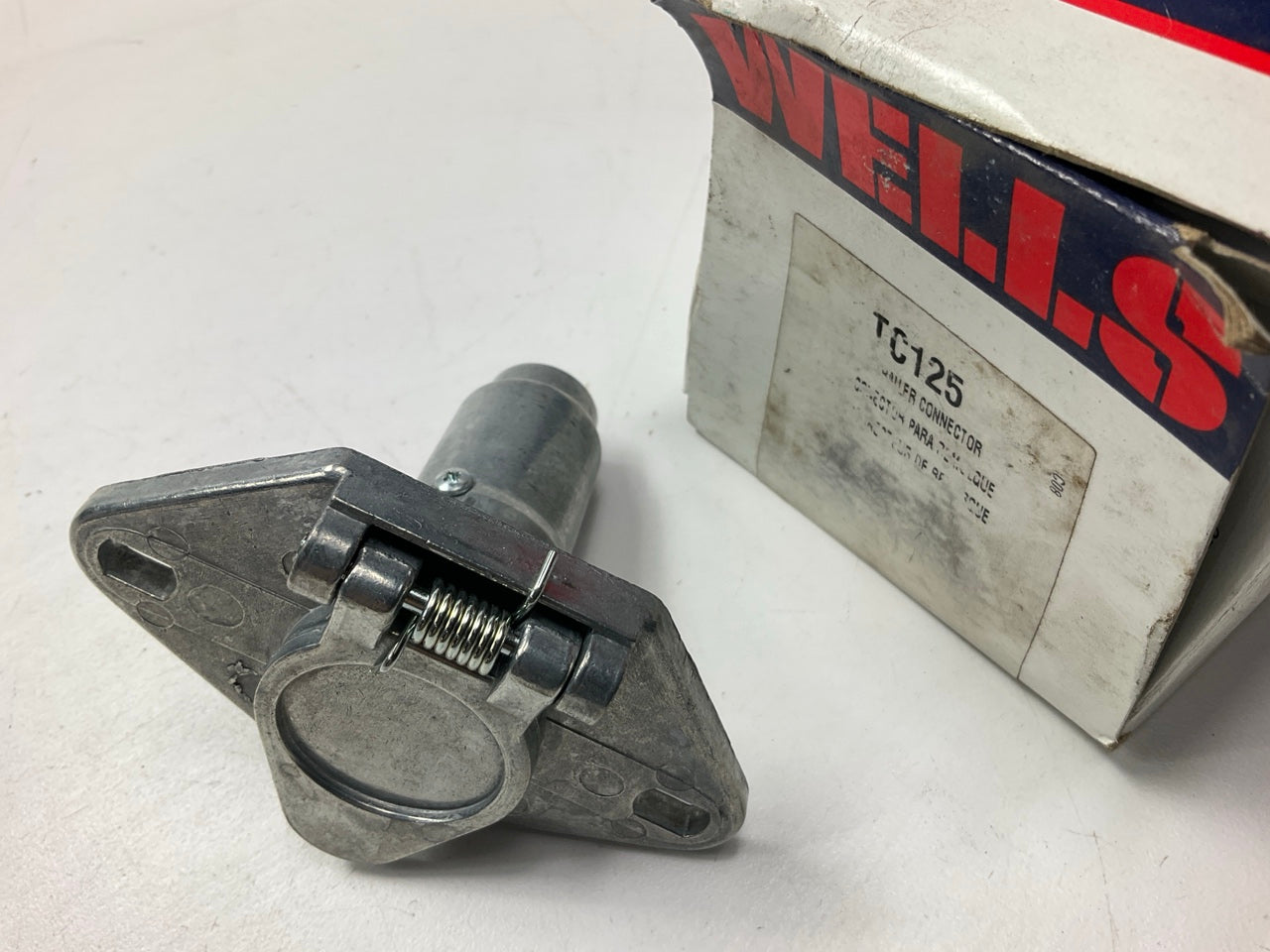 Wells TC125 6-way 6-pin Round Trailer Connector