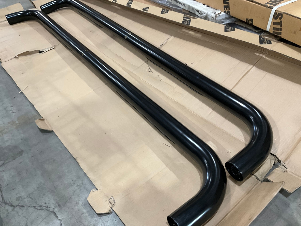 Westin 23-3825 3'' Side Step Nerf Bars - 2014-2018 Silverado Sierra 1500 CREW CAB