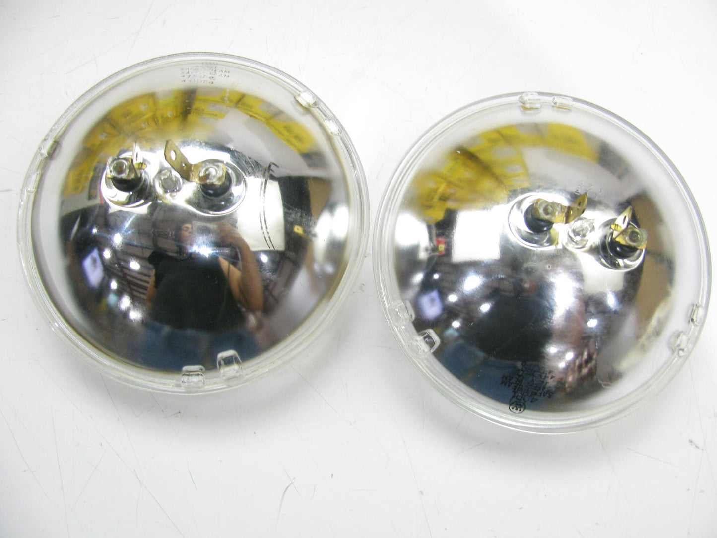 (x2) Vintage Westinghouse 4001 High Beam Light Bulbs For 4 Light Bulb System