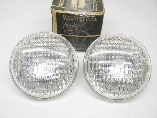 (2) WESTINGHOUSE 4510 - 25W 6-Volt PAR36 Sealed Beam Light Lamp Bulb