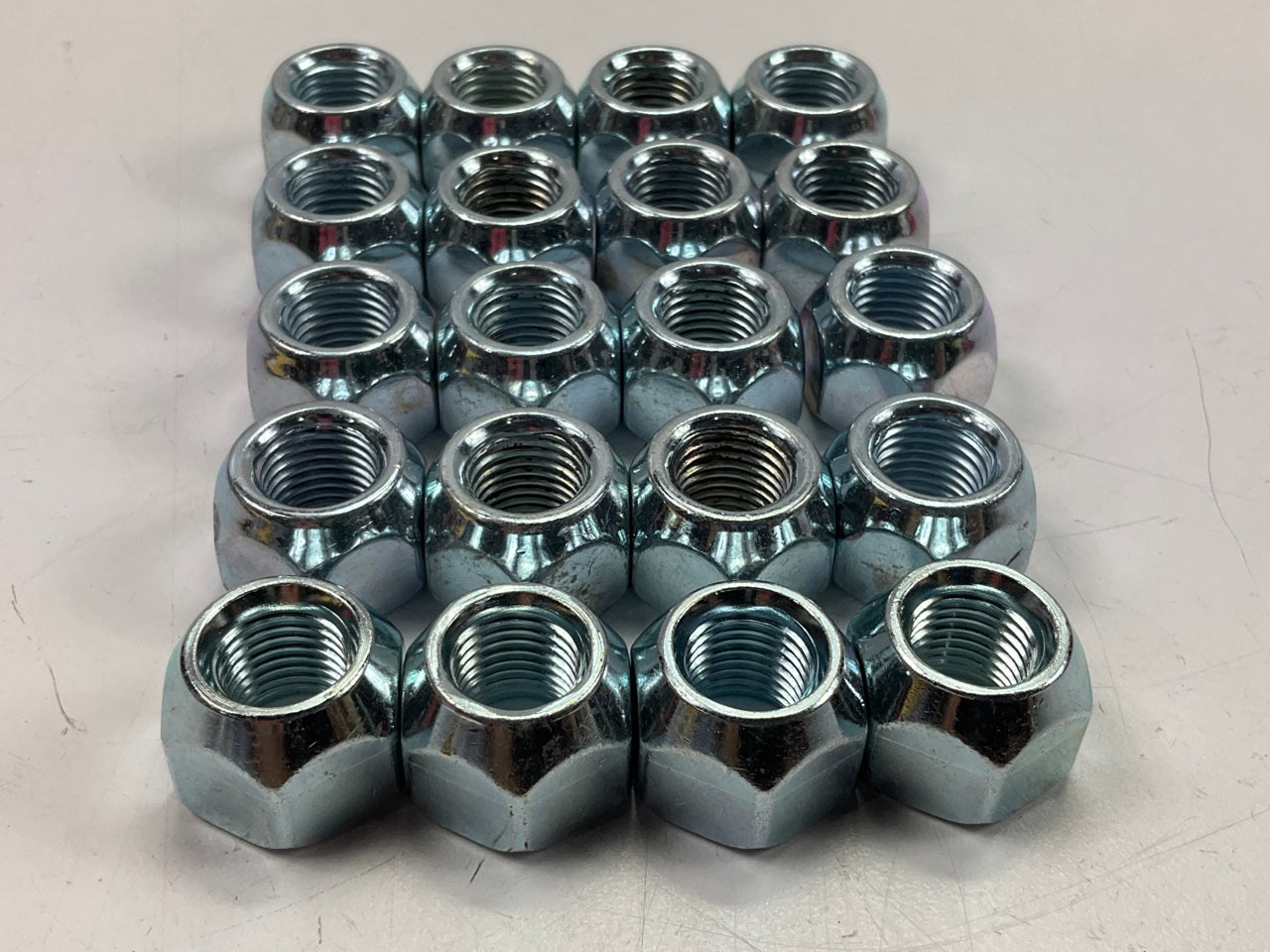 (20) White Knight 113024 Wheel Lug Nuts Open End Bulge Acorn 7/16'' RH 3/4'' Hex