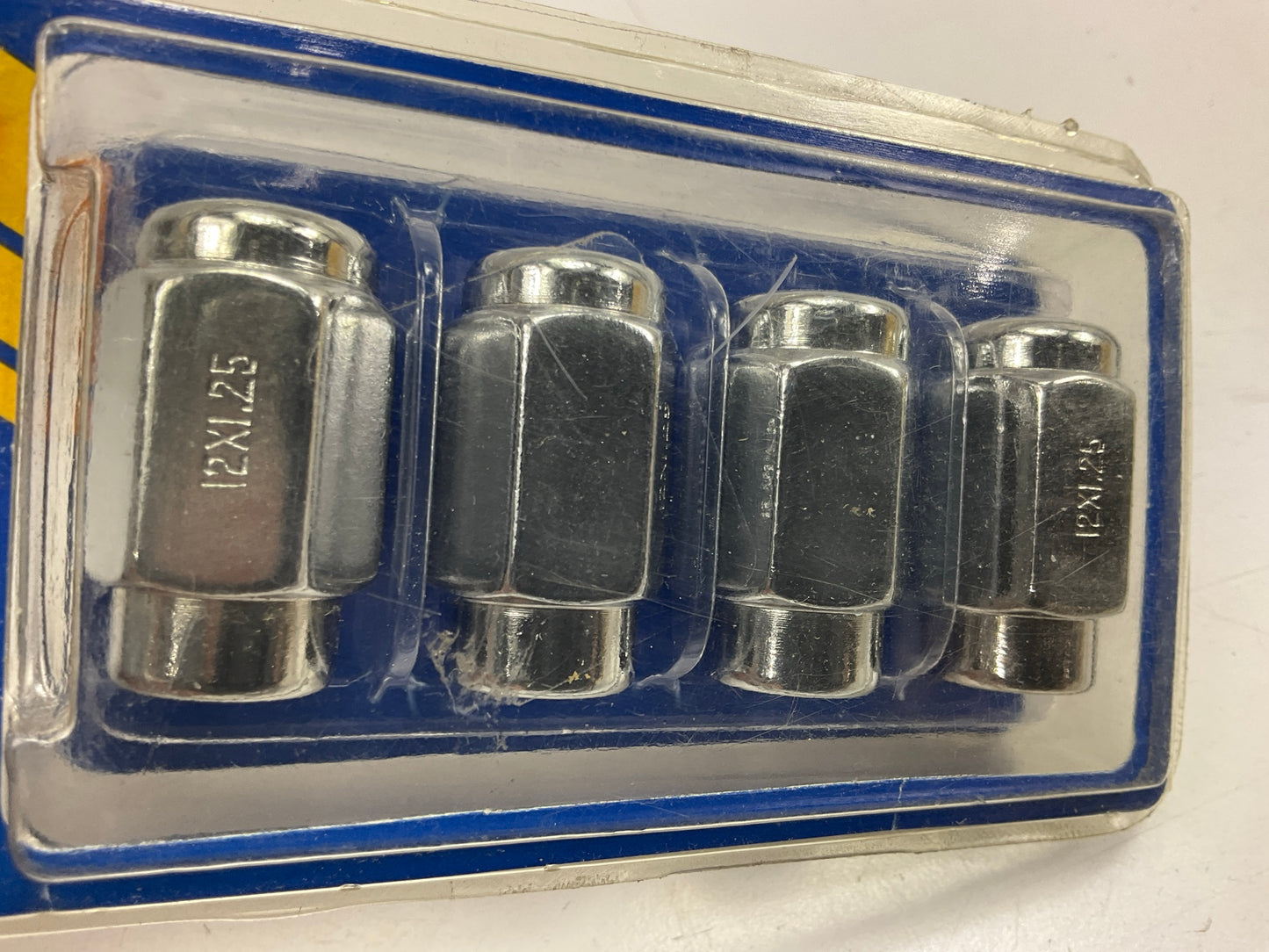 White Knight 11644 Wheel Lug Nuts Short Shank 12mm-1.25 RH, 13/16'' Hex Mag Wheel