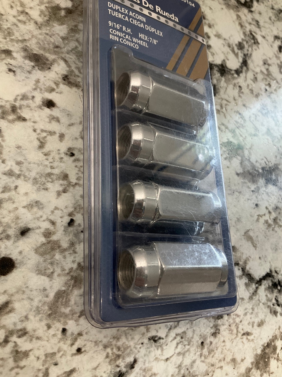 White Knight 130104 Wheel Lug Nuts Duplex Acorn 9/16'' R.H., Hex: 7/8'' 4 PC