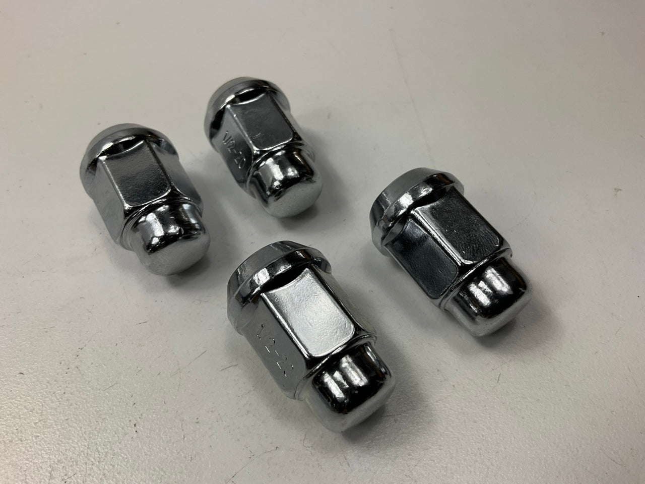 (20) White Knight 217044 Wheel Lug Nuts - 1/2'' RH Bulge Acorn 3/4'' Hex