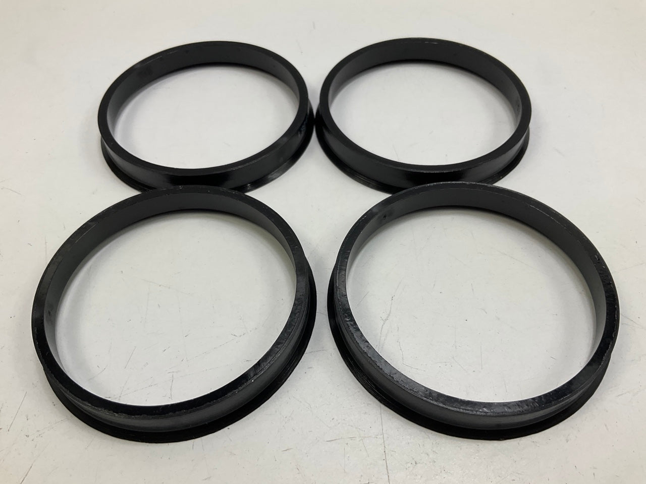 (4) White Knight C72-6606 Hub Centric Rings For Wheels 72.62mm OD, 66.06mm ID
