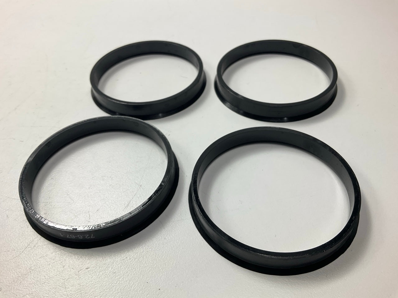 (4) White Knight C72-6710 Hub Centric Rings For Wheels 72.62 Mm OD X 67.10 Mm ID