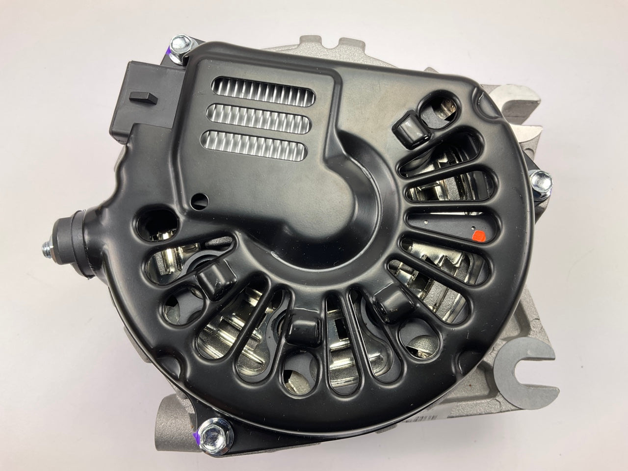 NEW Wilson N7773 130 Amps Alternator