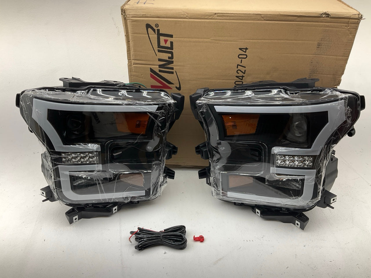 Winjet WJ10-0427-04 DRL Projector Headlight Headlamps (Black) 2015-17 Ford F-150
