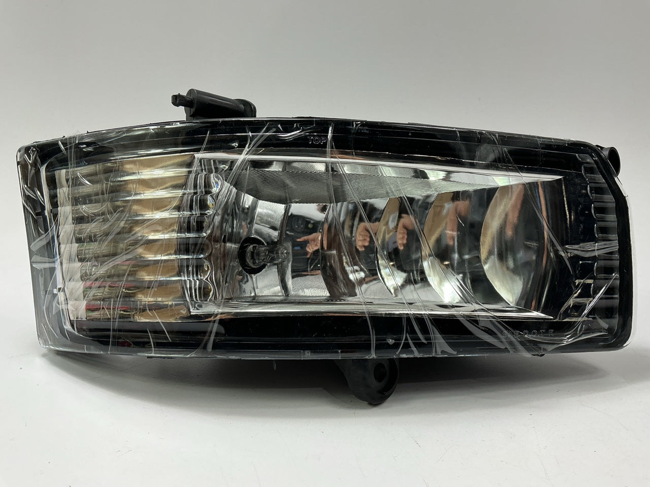 Winjet WJ30-0075-09 Fog Light Lamp Kit W/ Switch & Wiring 2005-2006 Toyota Camry