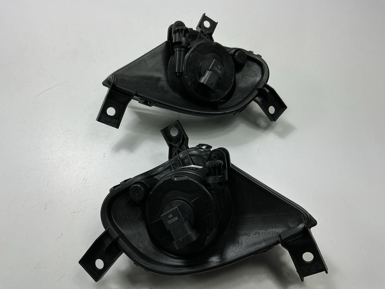 Winjet WJ30-0528-09 Fog Light Lamp Set (Clear) 2008-2011 BMW 3 Series E90 E91