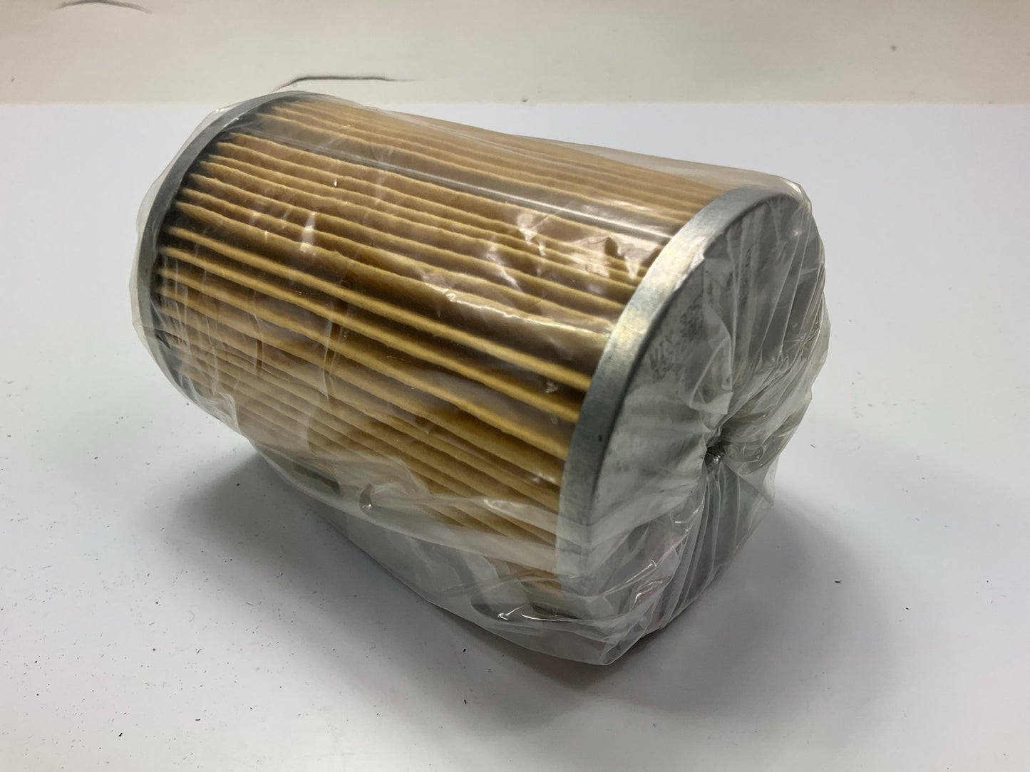 WIX 33524 Fuel Filter - Replaces P550672, 1560543060, 2080102011, PF7588