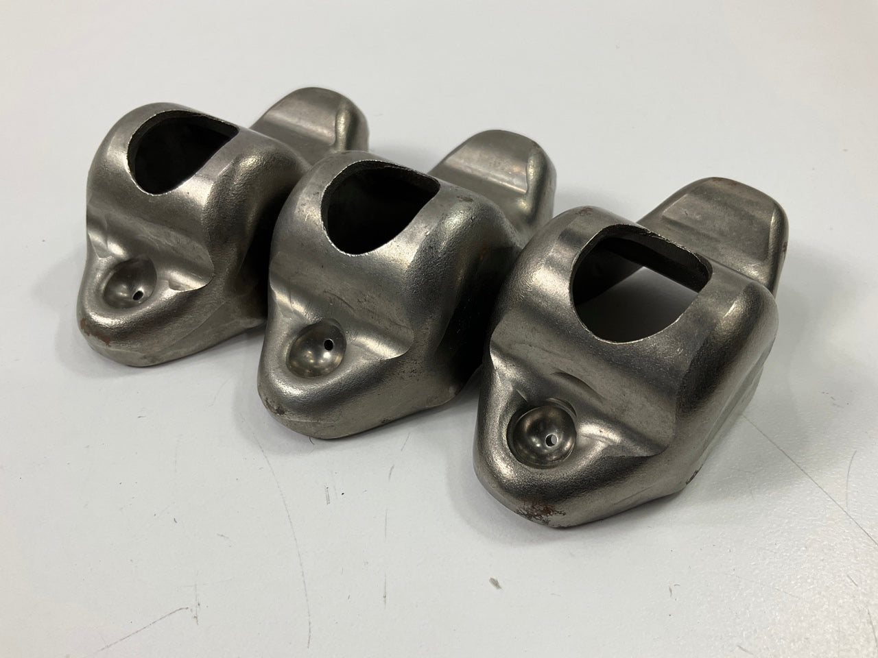 (16) Wolverine RA-8401 Engine Rocker Arms - 1980-1990 GM 260 307 350 V8