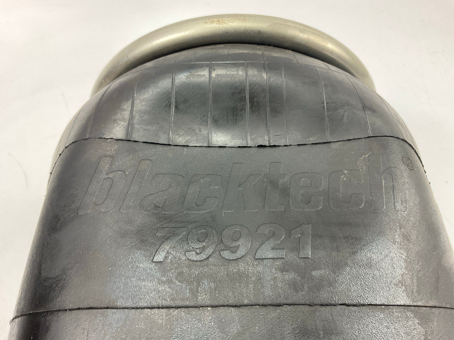 World American WA01-9921C Air Spring Bag - Replaces W01-358-9921, 1R12-502