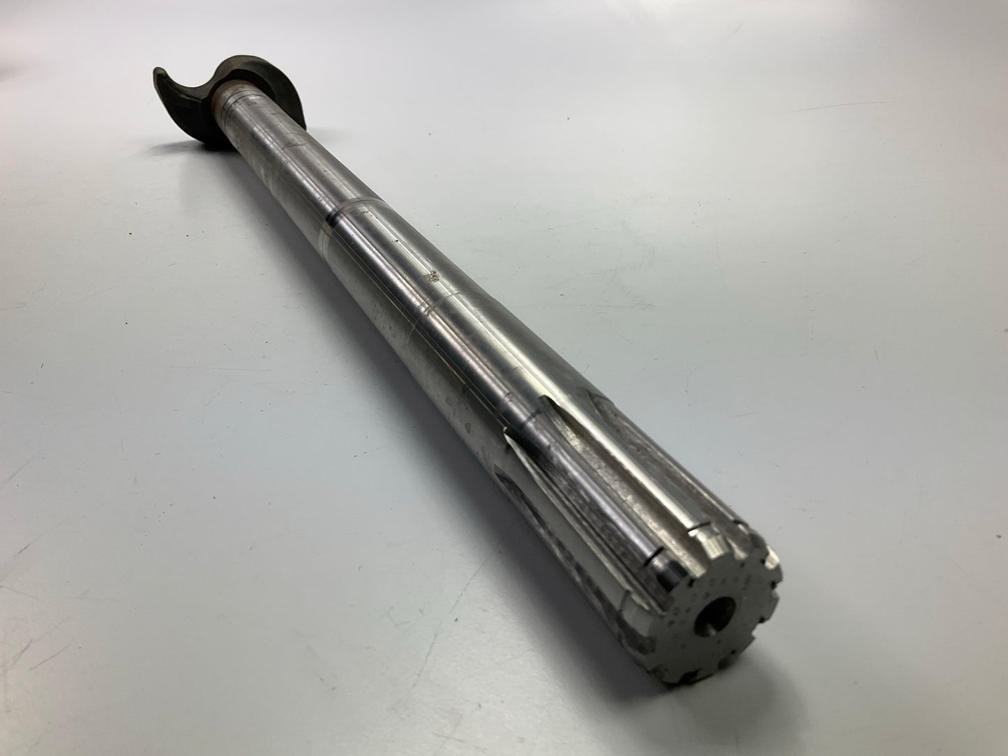 WA05-5000 Air Brake Camshaft Right, 20-3/8'' Length 1-1/2'', 10 Spline 16.5'' Brake