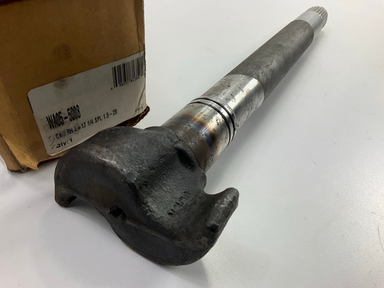 WA05-5008 Air Brake Camshaft Right, 17-1/4'' Length 1-1/2'', 28 Spline 16.5'' Brake