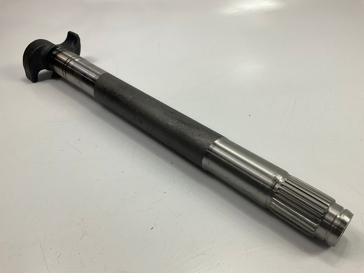 World American WA05-5009 Left Air Brake Camshaft, 1-1/2'' X 28 Spline, 17-5/16''