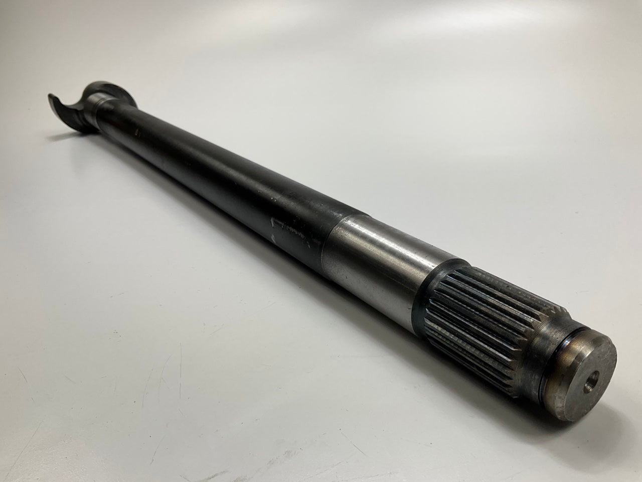 World American WA05-5012 Air Brake Camshaft Right Cam 24-1/16'' Length, 1.5-28