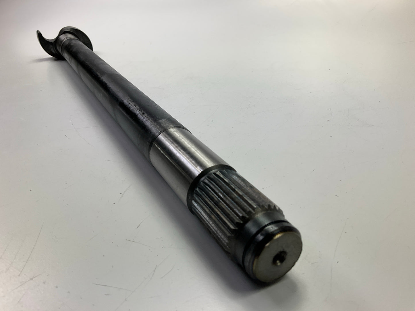 WA05-5020 Air Brake Camshaft Right, 24-1/16'' L, 1-1/2'', 28 Spline, 16.5'' Q Brake