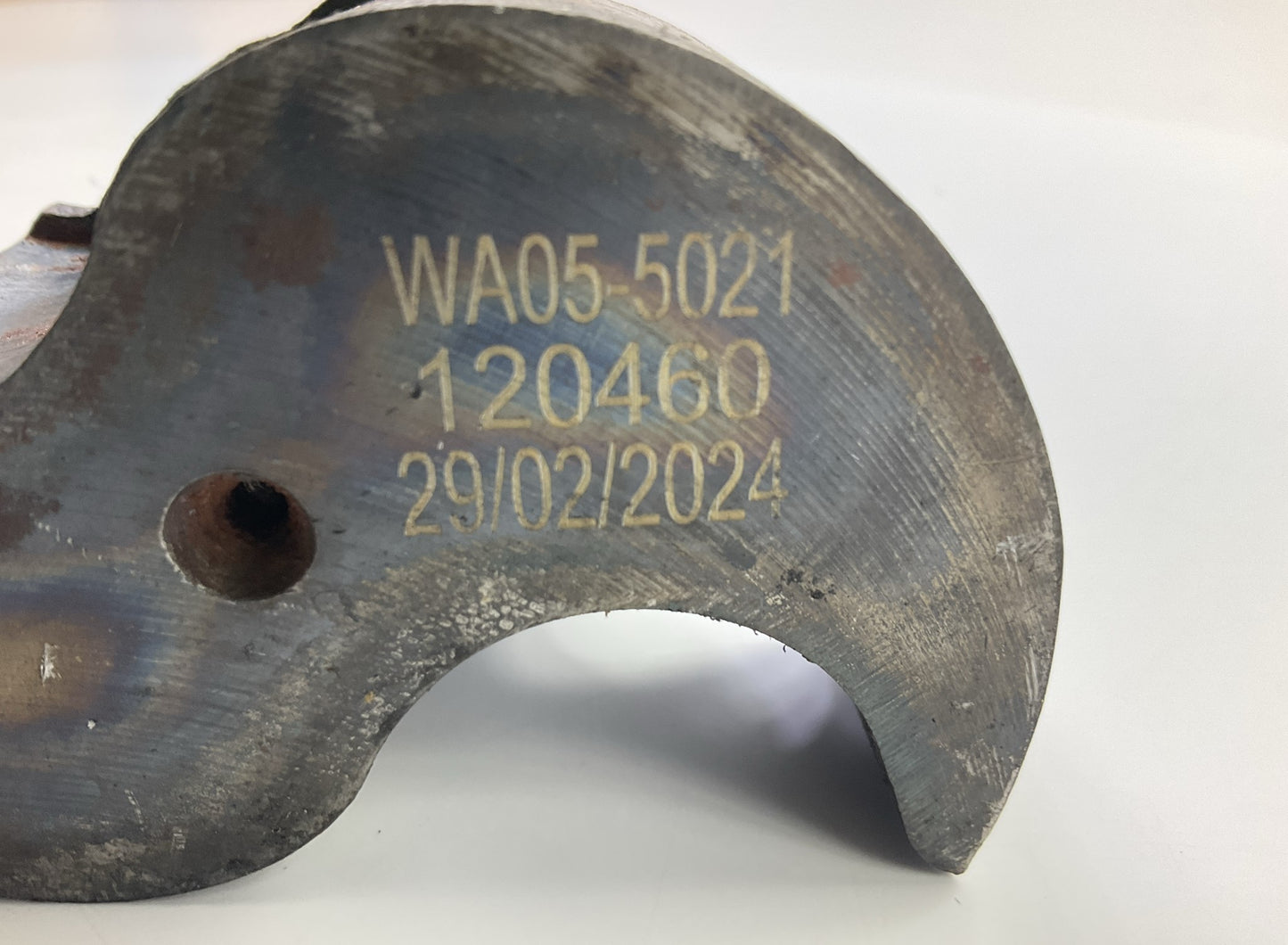 WA05-5021 Air Brake Camshaft Left, 24-1/16'' L, 1-1/2'', 28 Spline, 16.5'' ''Q Plus''