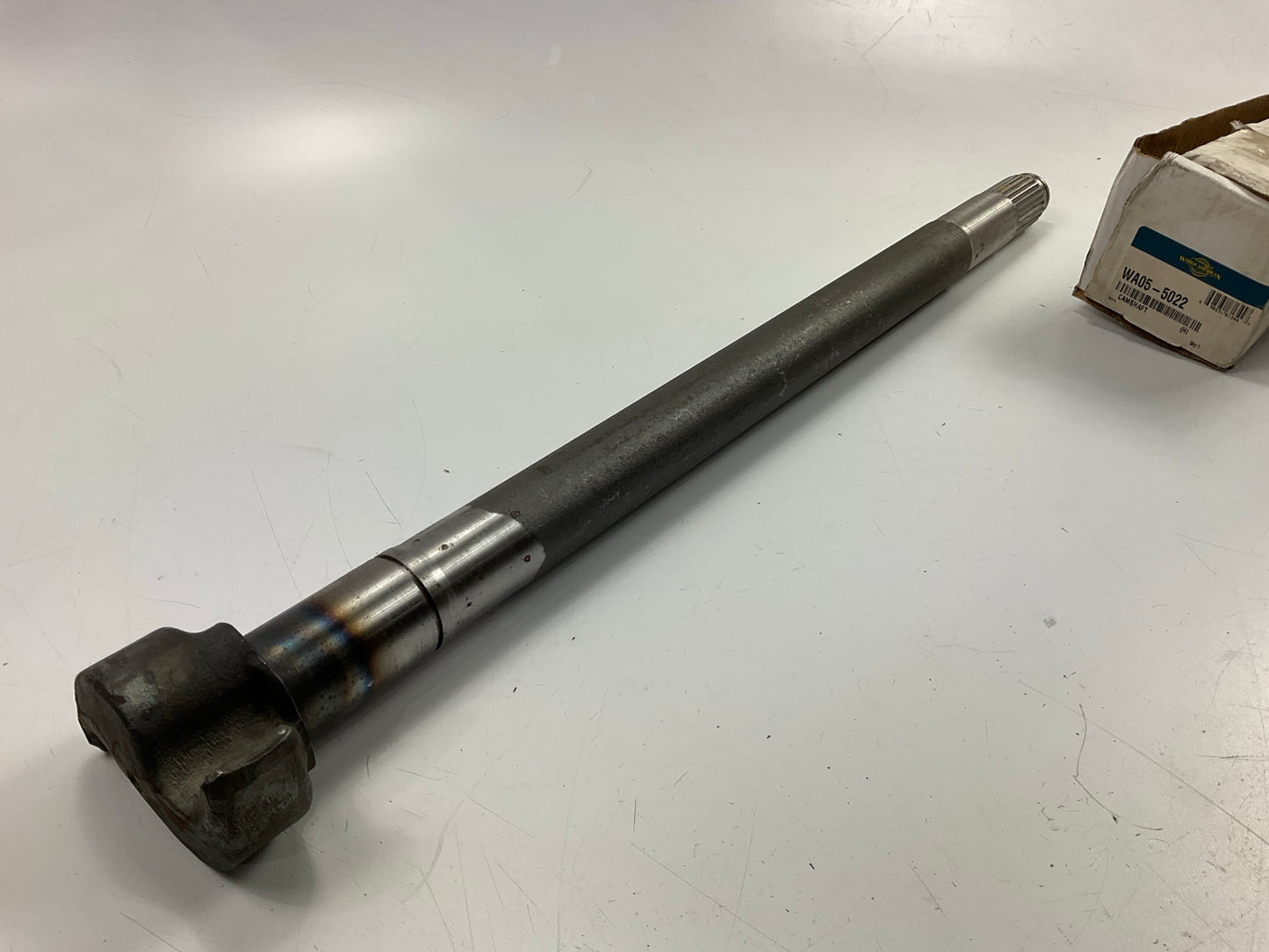 WA05-5022 Air Brake Camshaft Right, 24-1/8'' Long 1-1/2'', 28 Spline, For 16.5'' ES