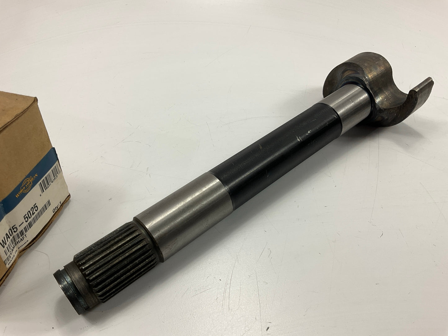 World American WA05-5025 Air Brake ''S'' Camshaft, LH, 1-1/2'' Diameter, 28-Spline