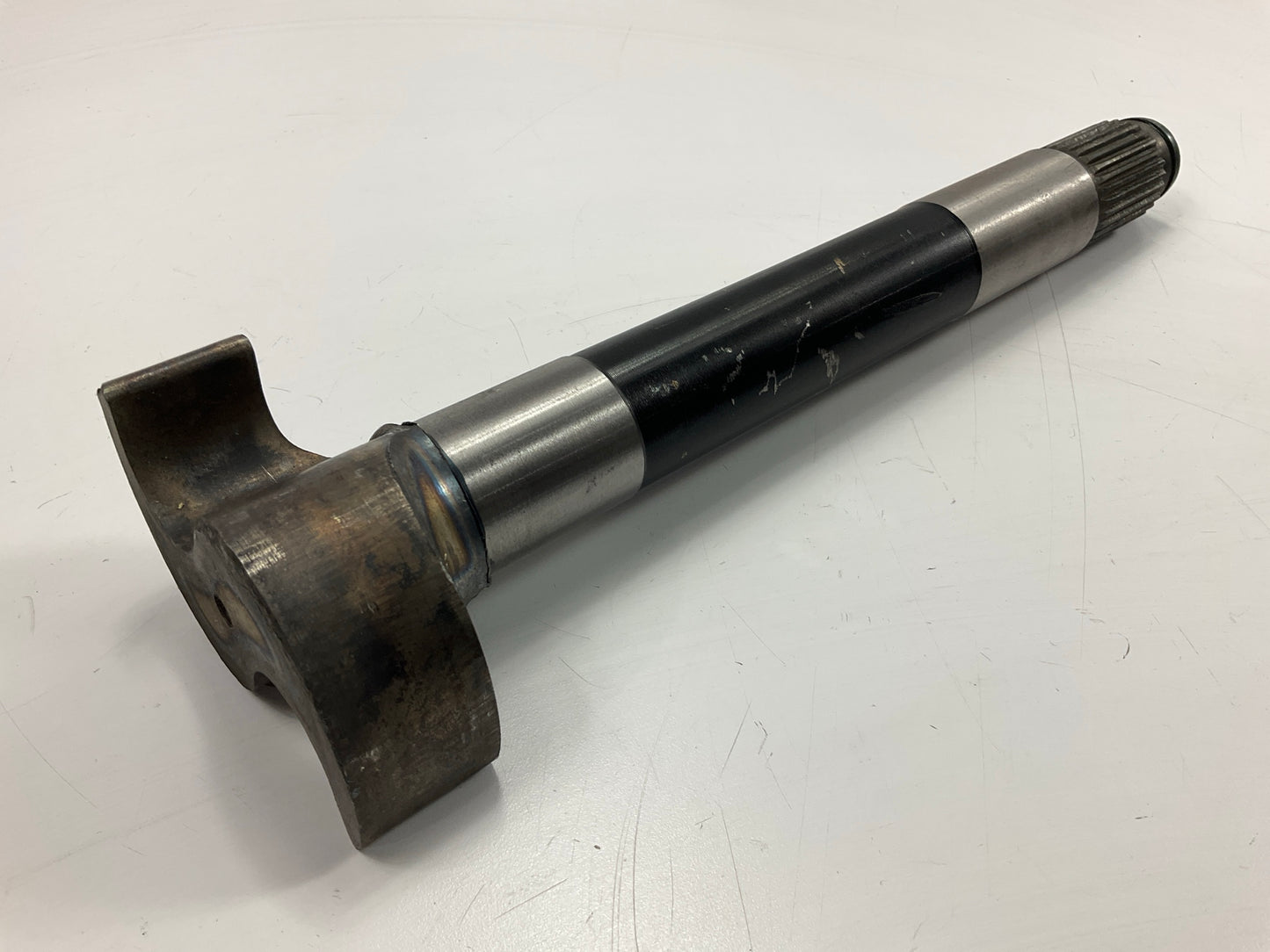 World American WA05-5025 Air Brake ''S'' Camshaft, LH, 1-1/2'' Diameter, 28-Spline