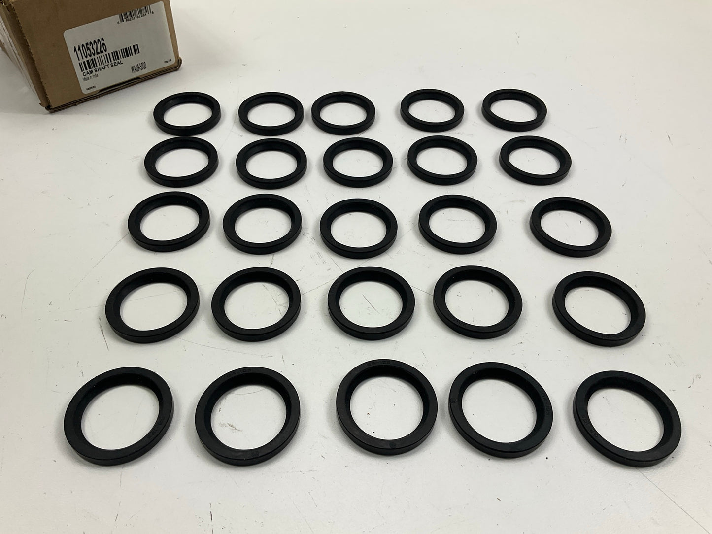 (25) World American WA09-5000 Camshaft Seal For Meritor & Spicer 1-1/2 Camshafts