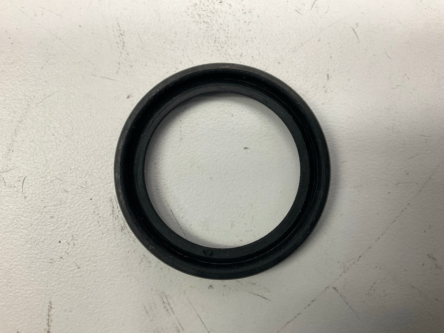 (25) World American WA09-5000 Camshaft Seal For Meritor & Spicer 1-1/2 Camshafts