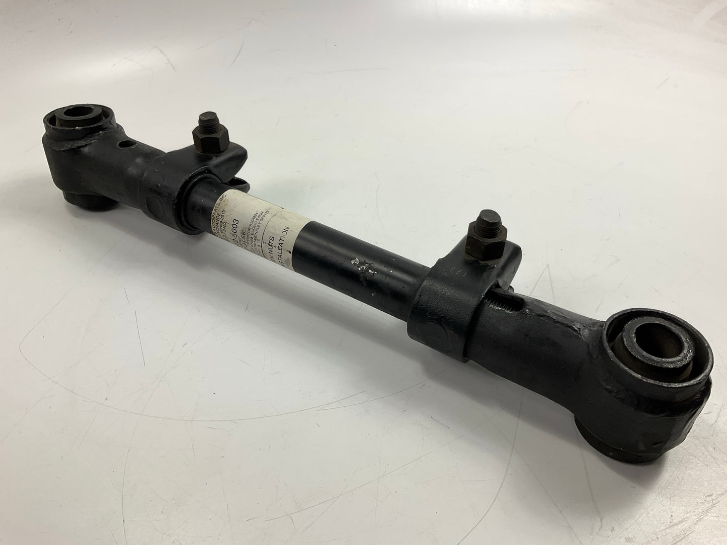 World American WA12-5003 18-1/4'' - 20-3/4'' Adjustable Torque Arm Spicer / Dayton