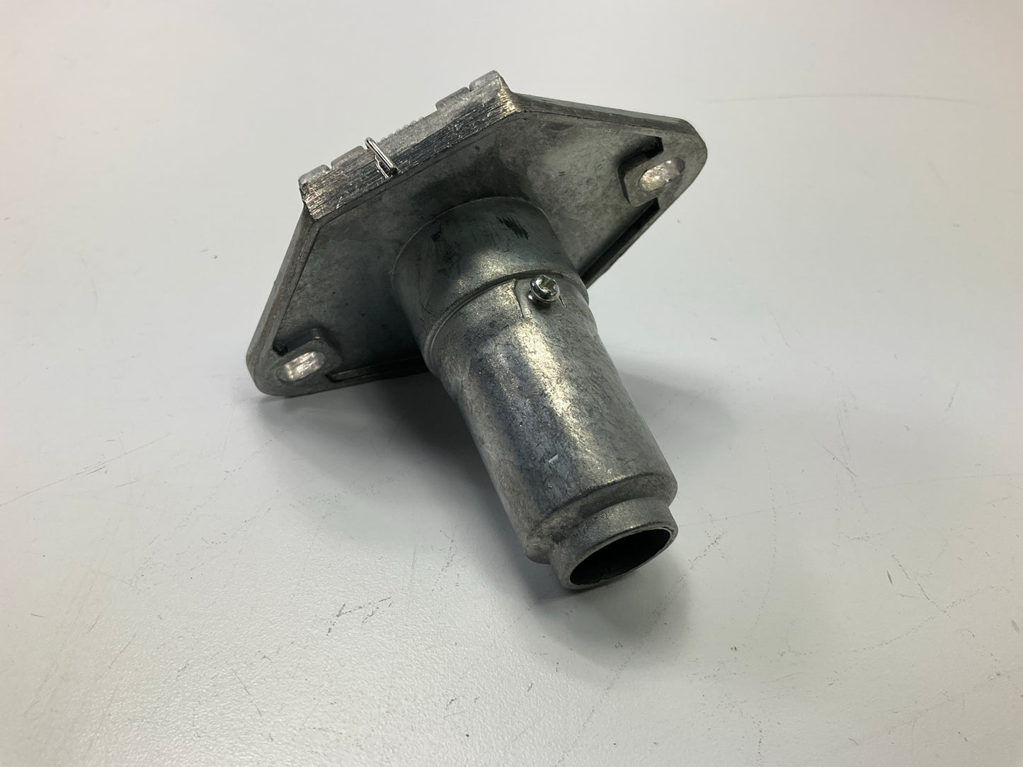 World American WA15-600 6 Way Trailer Connector Socket Assembly