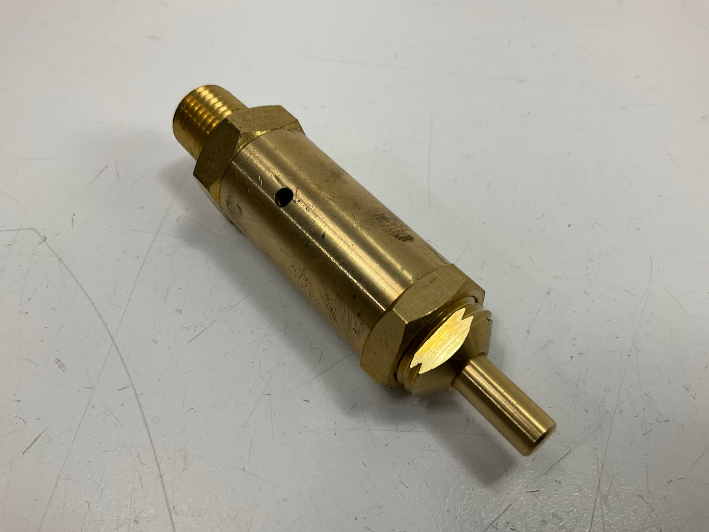World American WA284142 ST-3 Pressure Relief Valve, 150 PSI. 1/4'' Pipe Thread.
