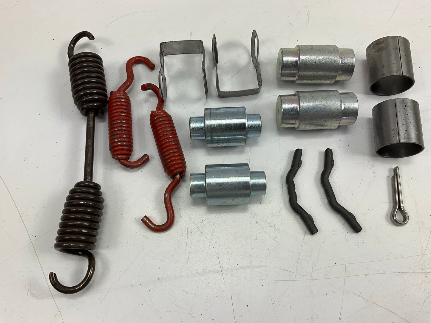 World American WA3710SHD Drum Brake Hardware Kit For Fruehauf 16-1/2'' XEM