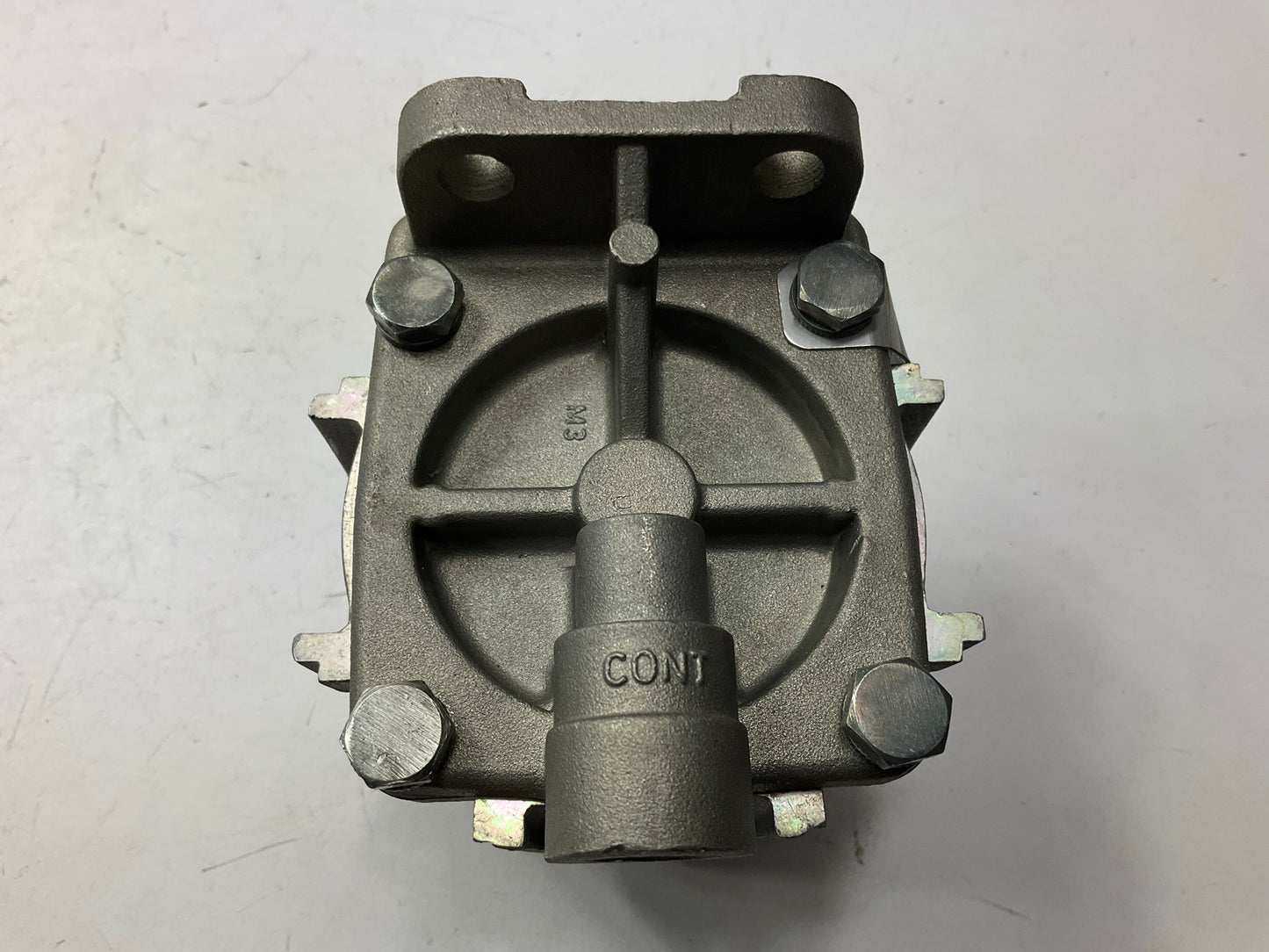 World American WAKN28520 Haldex RG2 Series 3-1/2'' Air Brake Relay Valve