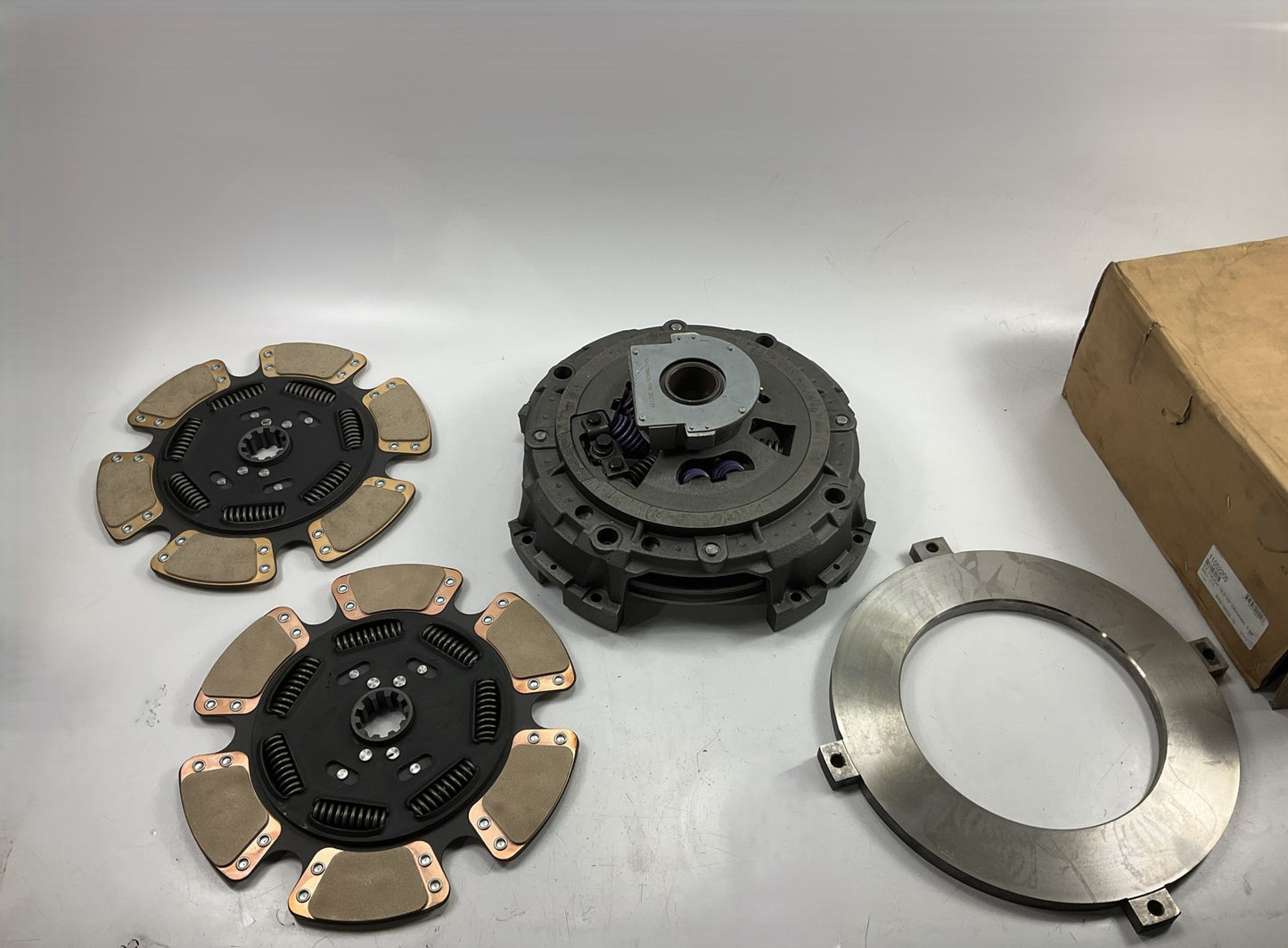 WA WAS108935-15 EZ Touch Clutch Kit (15.5''x2'', Ceramic Disc, 6 Paddle)