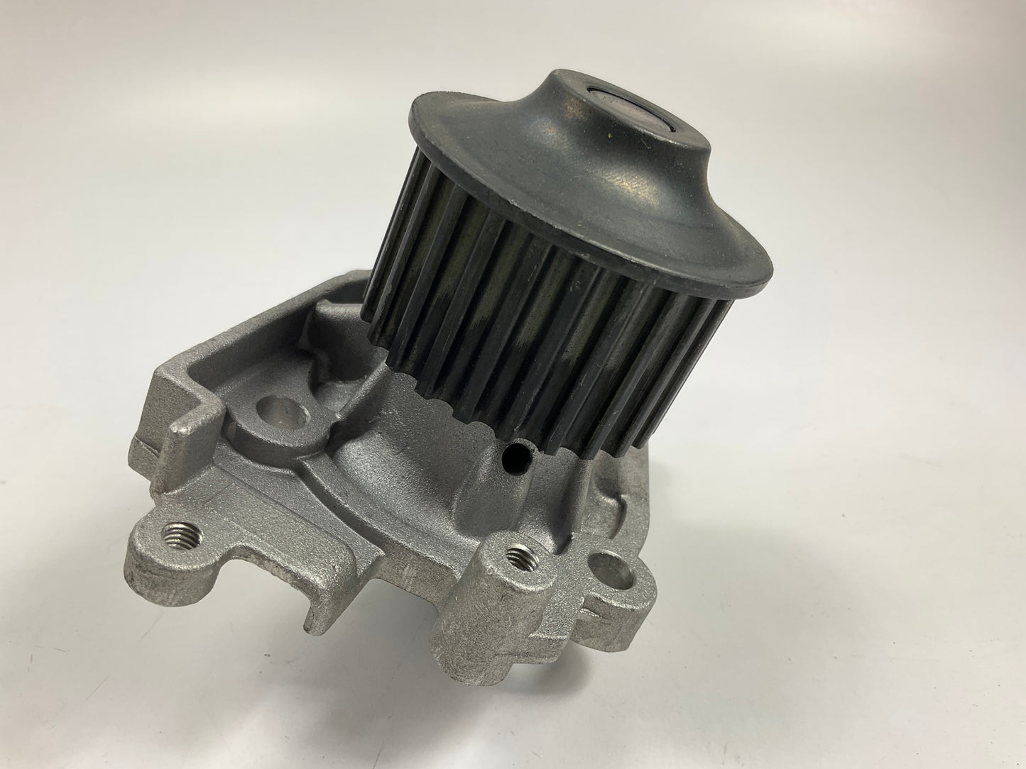 Worldparts 942280 Water Pump 2002-07 Mitsubishi Lancer 97-02 Mirage - W/O Gasket