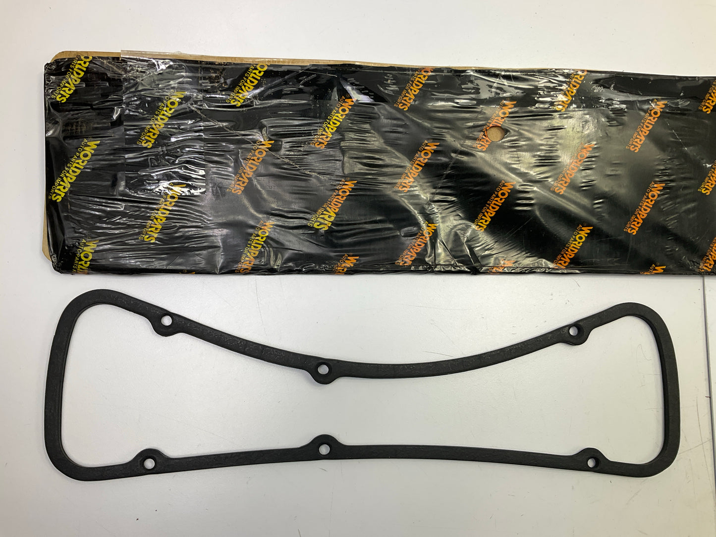 Worldparts W10-501 Valve Cover Gasket