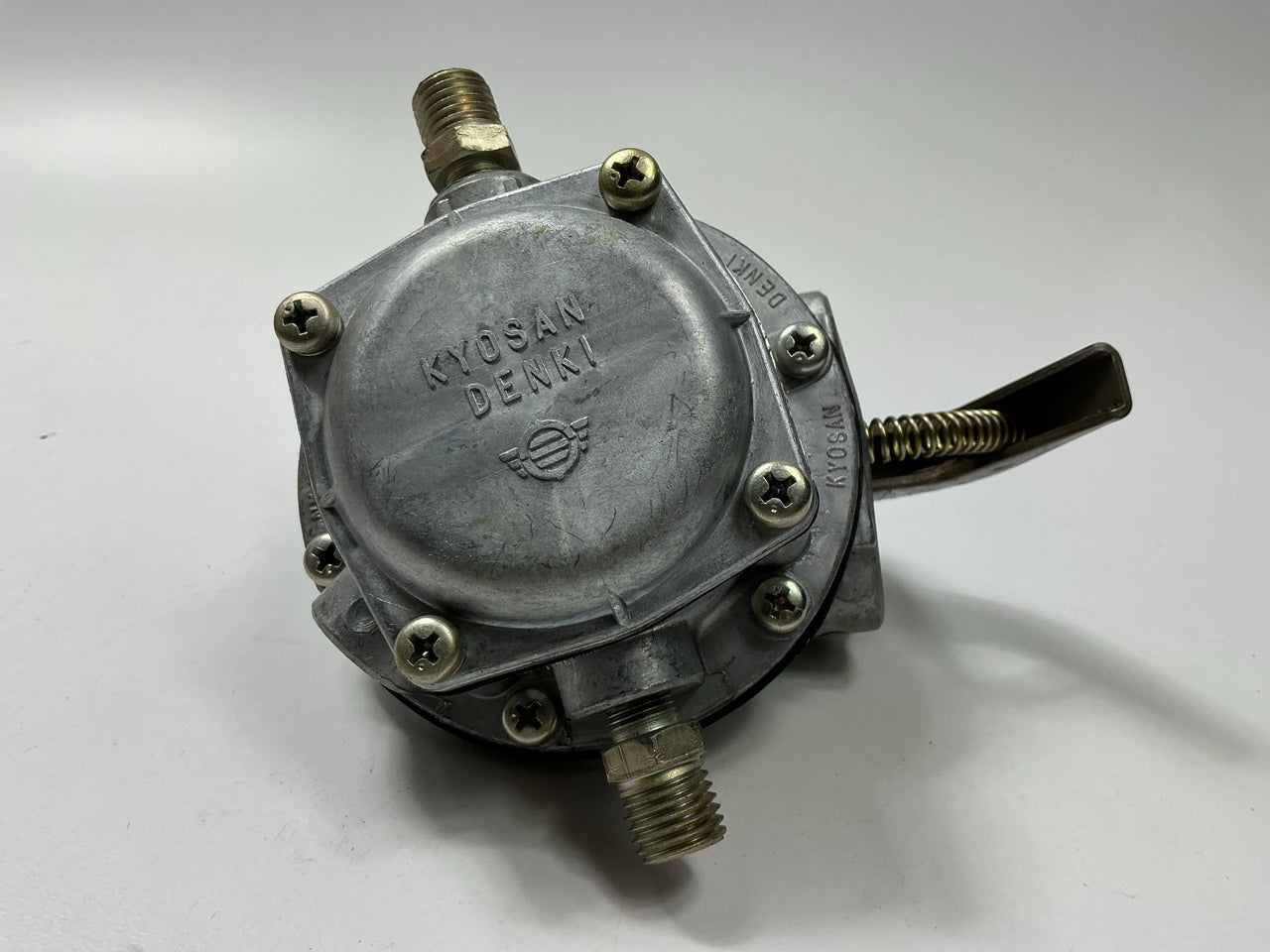 Worldparts W20-108 Mechanical Fuel Pump - REBOXED OEM KYOSAN DENKI