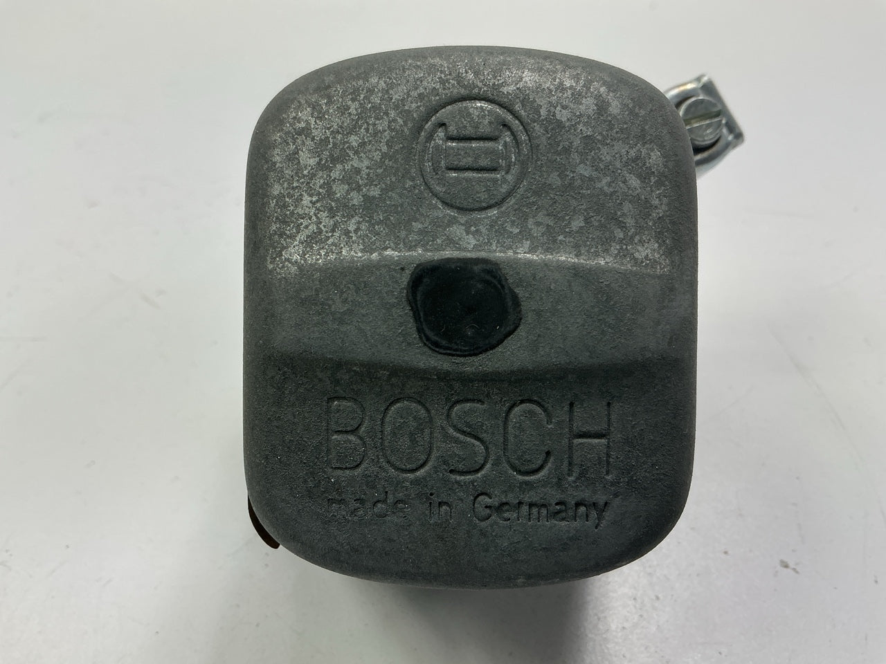 Worldparts W33-201 Voltage Regulator OEM BOSCH 0190213032 - TA-7V-45A