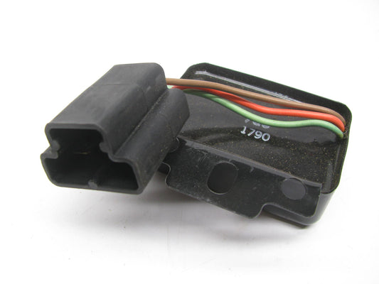 Worldparts W33-225 Voltage Regulator