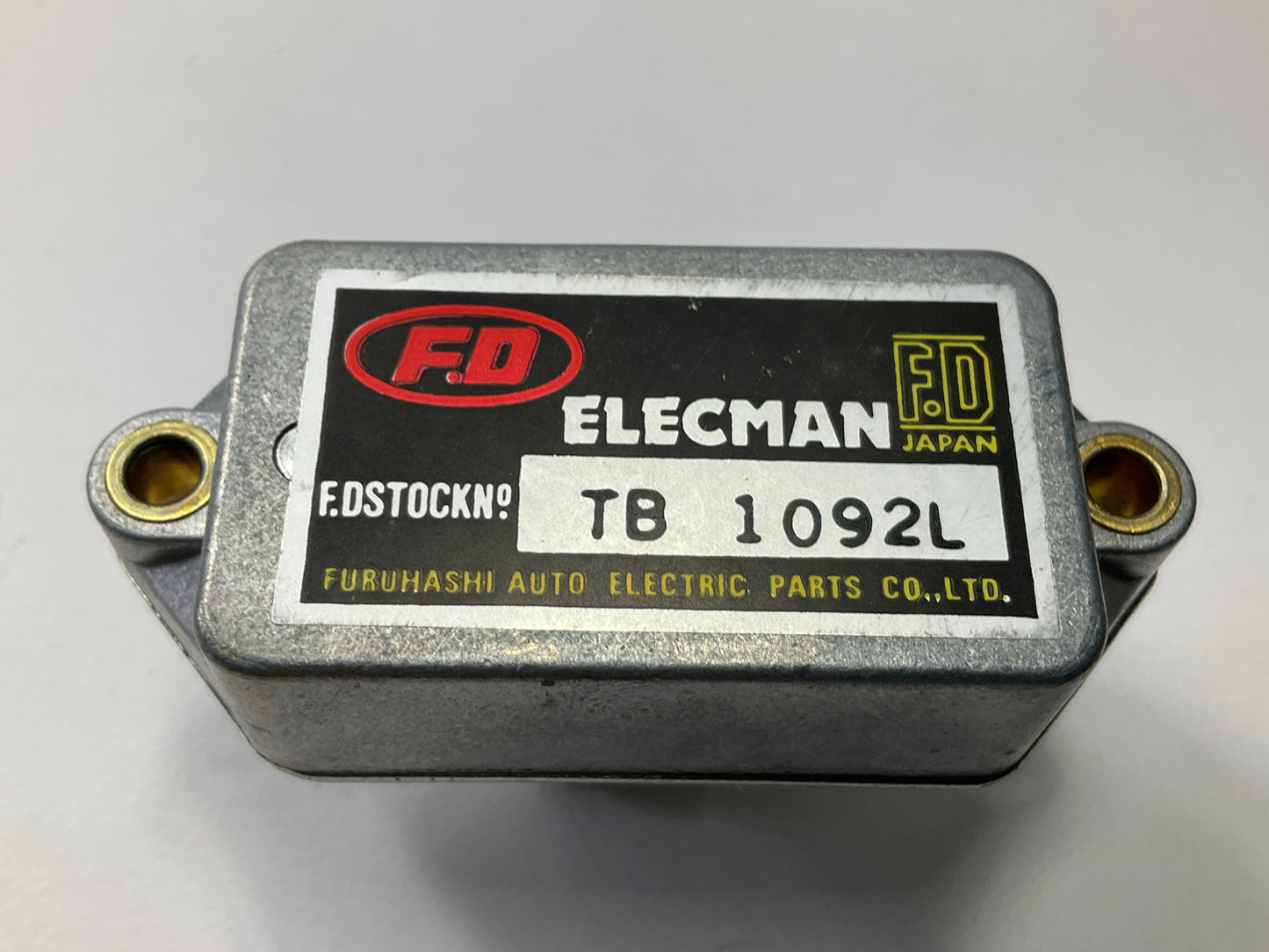 Worldparts W33-286 Voltage Regulator