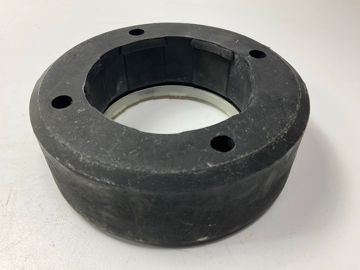 XCP M6448 Front Strut Mount