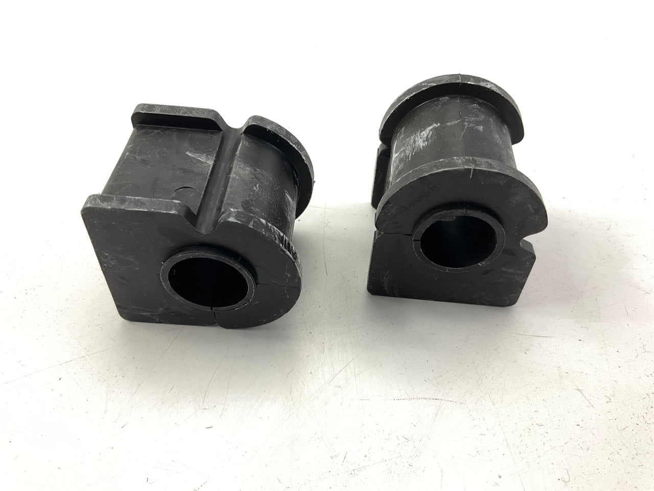 XRF K80424 Suspension Stabilizer Bar Bushing Kit - Rear