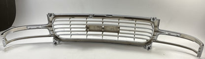 NEW  AFTERMARKET GM1200430 Grille For 1999-2002 GMC Sierra 2000-2006 GMC Yukon