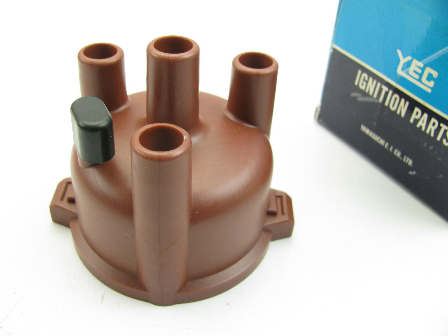 YEC 174-6880  Distributor Cap For CHEVY SPRINT, FIREFLY & SUZUKI FORSA L3-1.0L